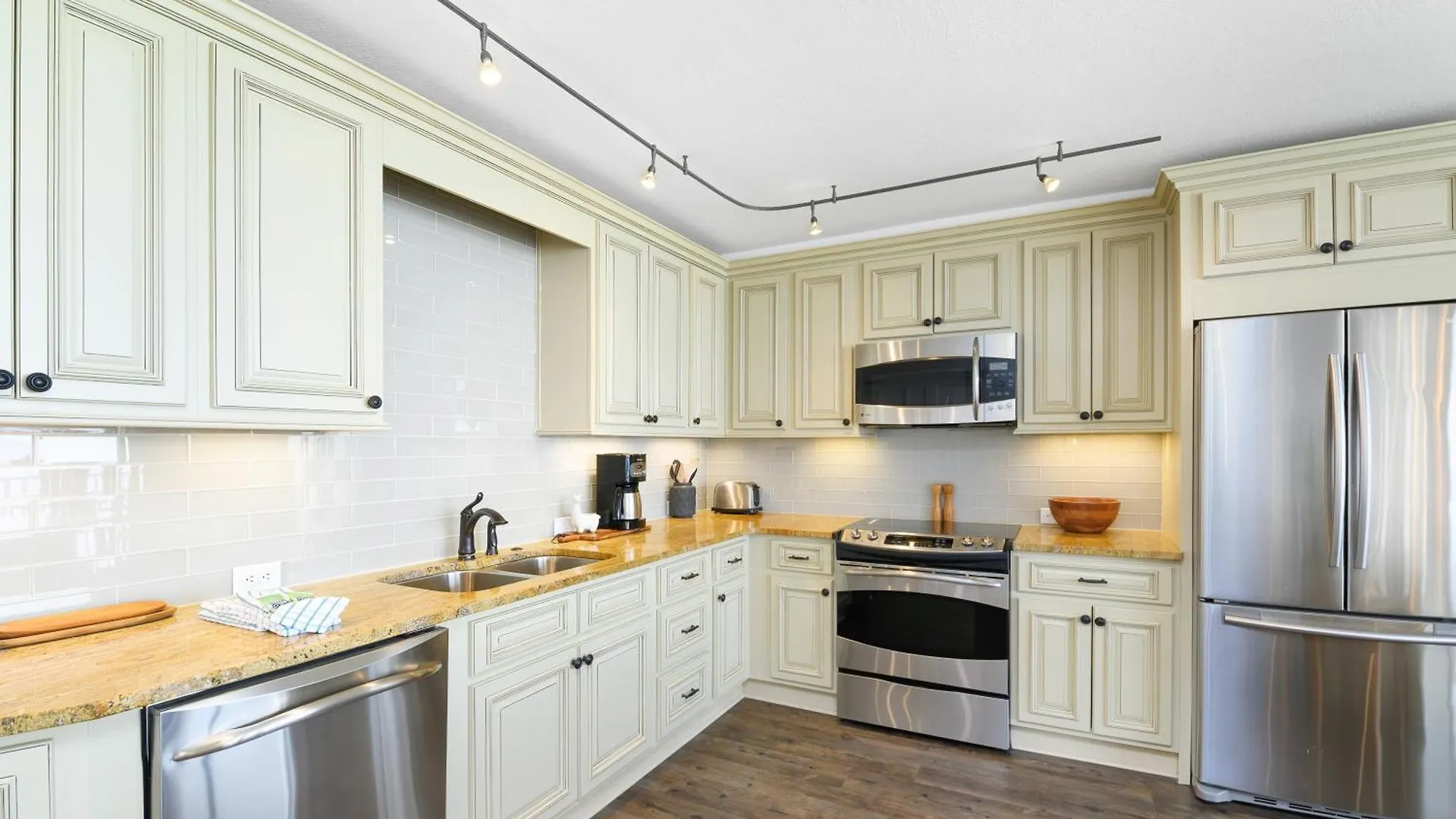 Edgewater Resort Beachfront Condos By Resort Collection 巴拿马城 0*,