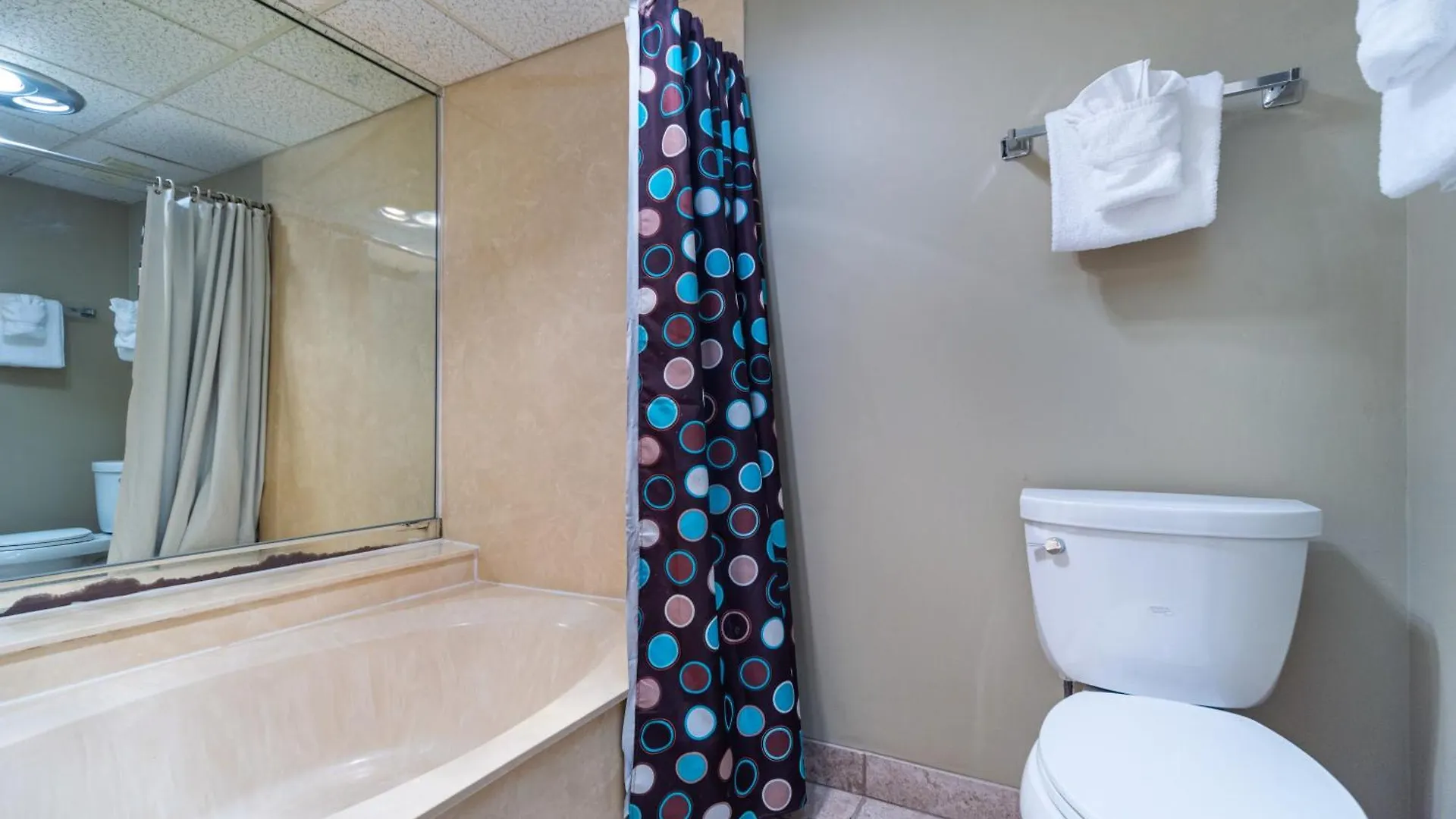 Edgewater Resort Beachfront Condos By Resort Collection Panama City Beach USA