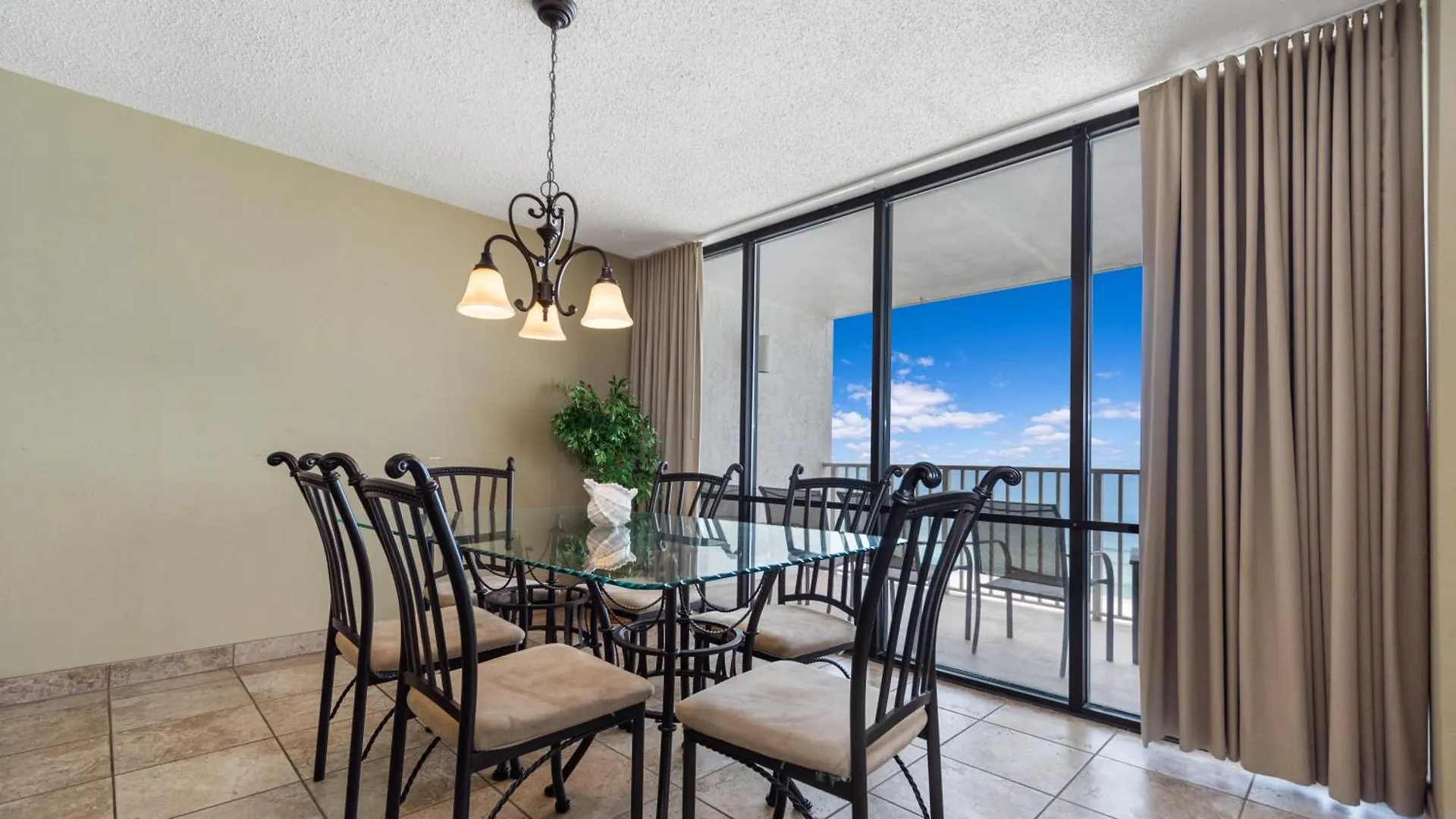Edgewater Resort Beachfront Condos By Resort Collection Panama City Beach 0*,